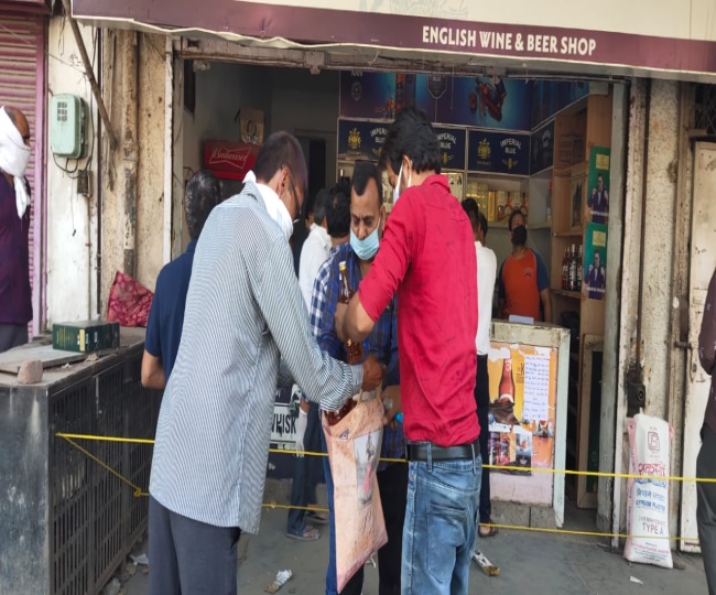 Faridabad Wine Shop News 40 दिन बाद शराब के ठेके खुलते ही दुकान के